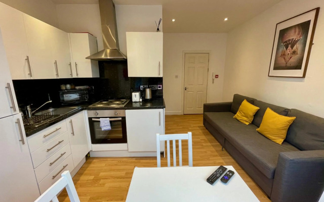 Bute Park Apartment w/ Heating + Private Bathroom