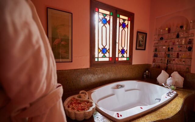 Dar Ayniwen Garden Hotel & Bird Zoo