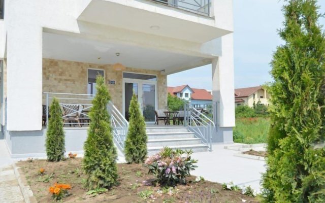 Mykonos Mamaia Boutique Villa