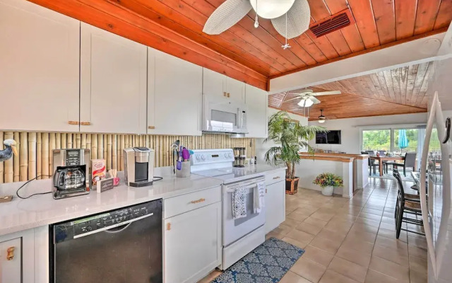 Everglades Getaway w/ Deck & Water Views!