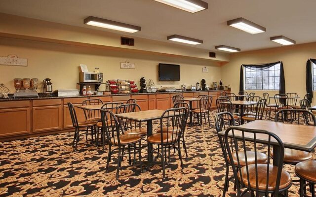 Texan Inn By OYO Beeville US-181