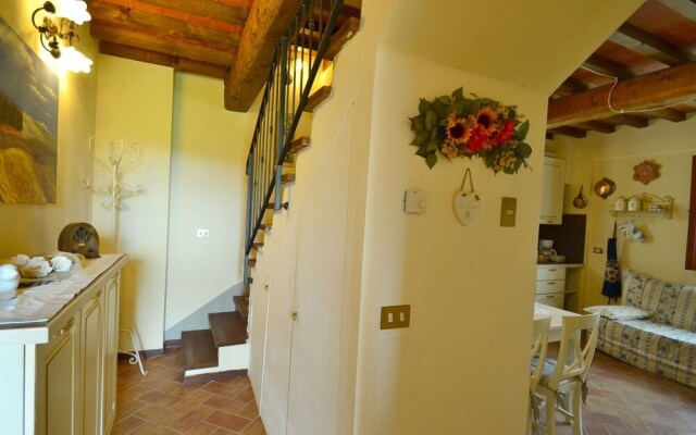 Delightful Holiday Home With Garden, Pool, Heating, Parking