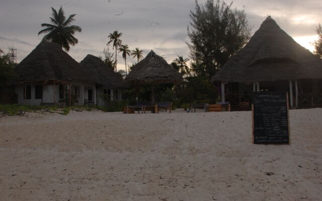 Blue Earth Beach Bungalows