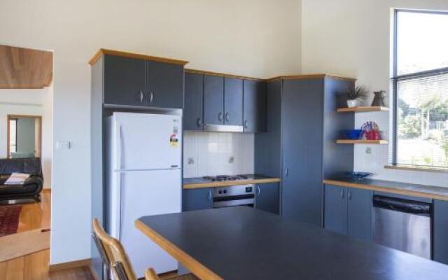 17 Canberra Crescent - Prestige Views At Burrill Lake