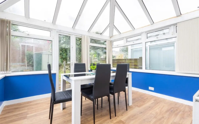 6 Guests - Pet Friendly - 10min Leeds City Centre