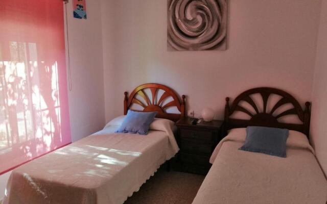 Amplia vivienda unifamiliar con 3 habitaciones