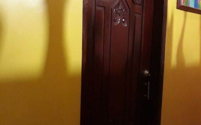 Jack & Claud Bed & Breakfast Guest House