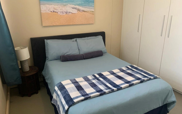 The Waves 1, Quayside Point Waterfront