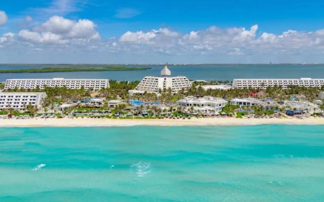 Smart Cancun The Urban Oasis