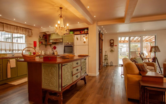 Casa da Porta Amarela