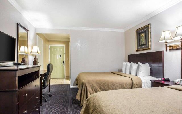 Quality Inn & Suites Thousand Oaks