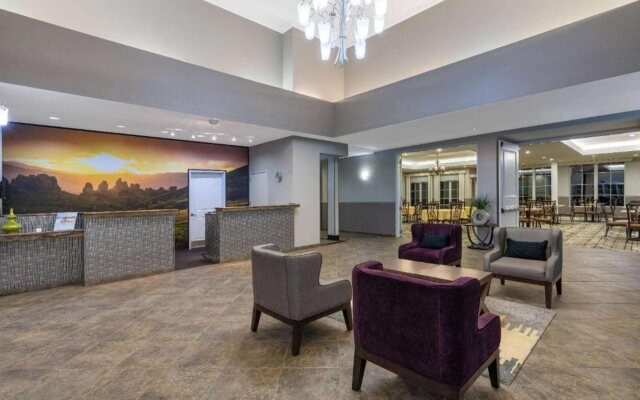 La Quinta Inn & Suites By Wyndham Loveland