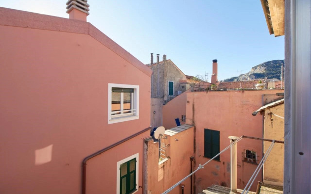 Via Colombo 100 mt dal mare