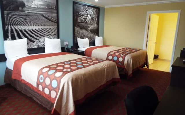 Inn at King City
