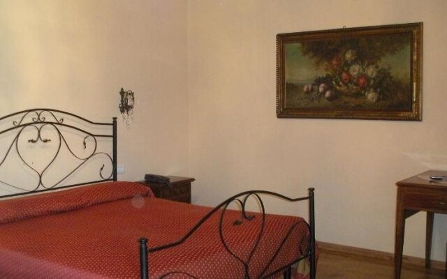 Hotel Julia Villa Maggi Ponti