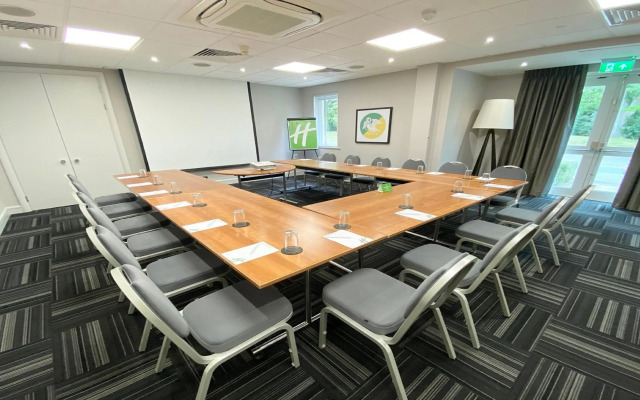 Holiday Inn Aylesbury by IHG