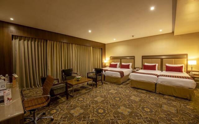 Hotel Express Inn