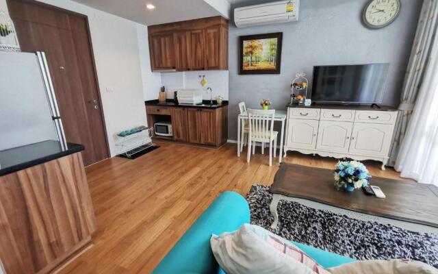 Autumm HuaHin B205 PoolView by BookingHuaHin