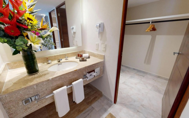 Park Royal Beach Cancún - All Inclusive