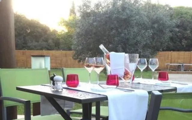 Le Milos Residence Hotel