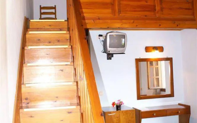 Drymna Hotel