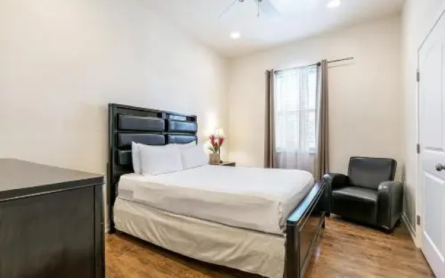 Spacious 3BR/2.5BATH Condo in Great location