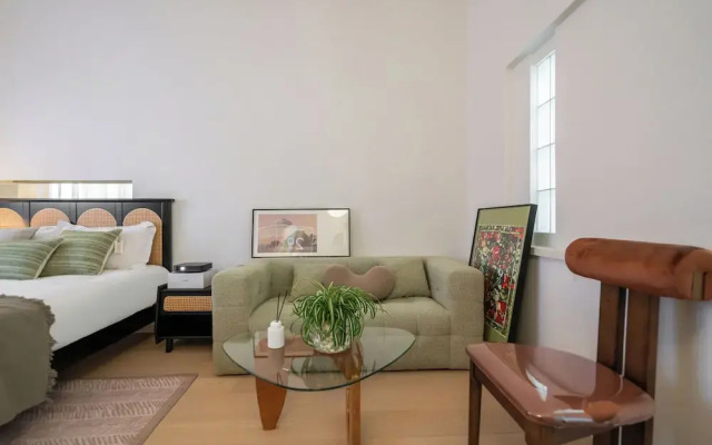 Shanghai Moxi Homestay Sports Stadium