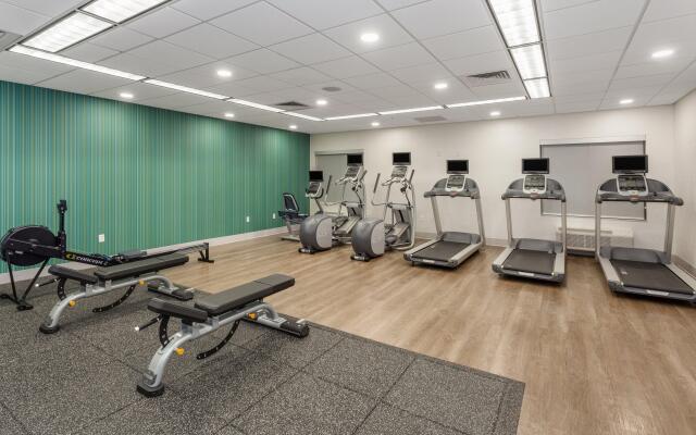 Holiday Inn Express Hotel & Suites Providence-Woonsocket, an IHG Hotel