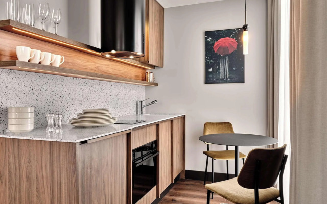 Radisson RED Hotel & Radisson RED Apartments, Kraków