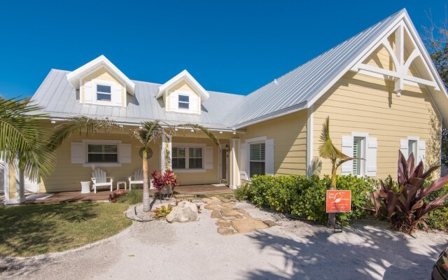 Sunshine Reef Apartment 4