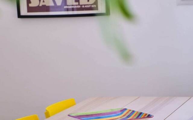 3 Bedrooms Hypercenter Terrace and Parking