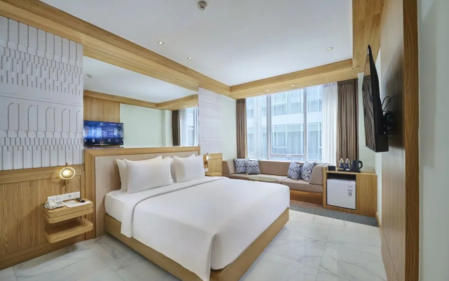 Golden Hill by Golden Tulip