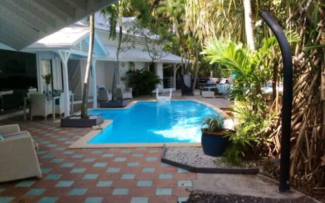 Villa With 4 Bedrooms in Le Gosier, With Private Pool, Enclosed Garden and Wifi - 3 km From the Beach