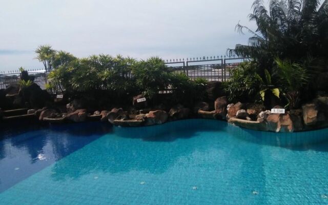 Grand Palace Hotel
