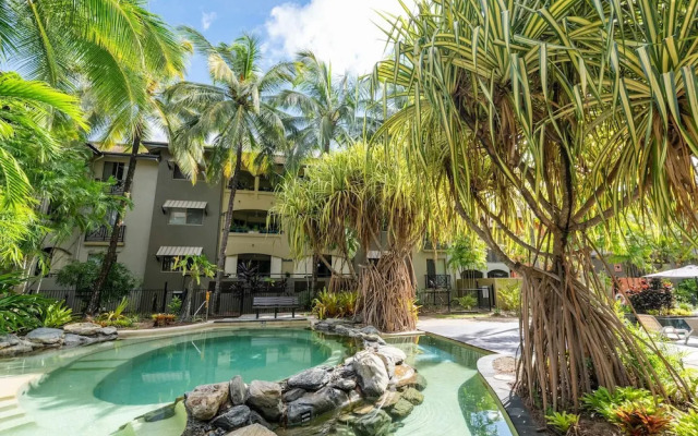 Leaf Luxe - 9 Pools BBQ Gym