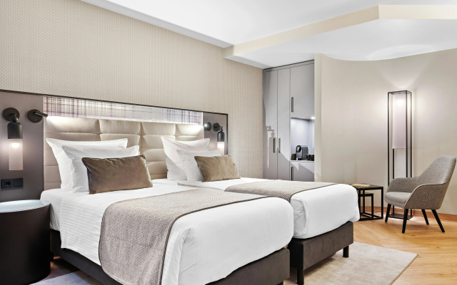Leonardo Royal Hotel Frankfurt - Image 6