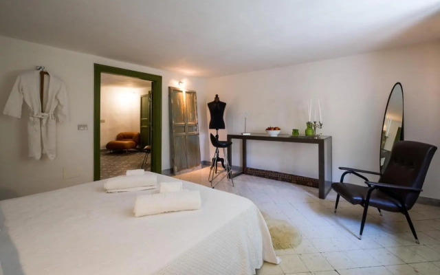 Surplus Charming Apartment