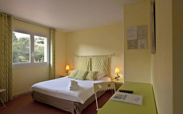 Отель Les Calanques