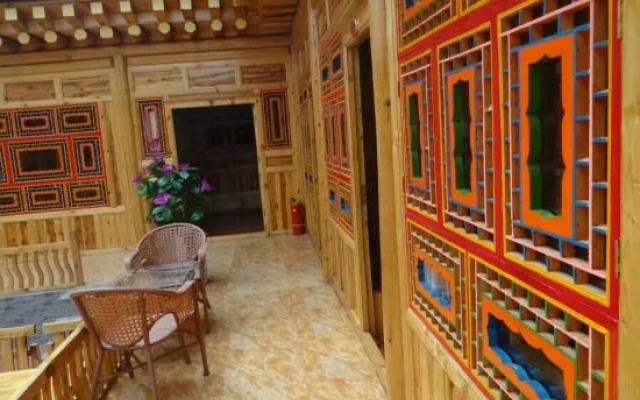 Xiahe Riyue Mountain Villa