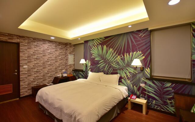 Ruocing Hot Spring Hotel