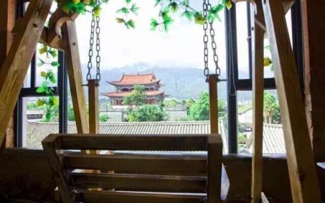 Ru Yi Ping An Hostel