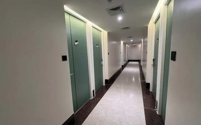 Esquire Hotel Mumbai