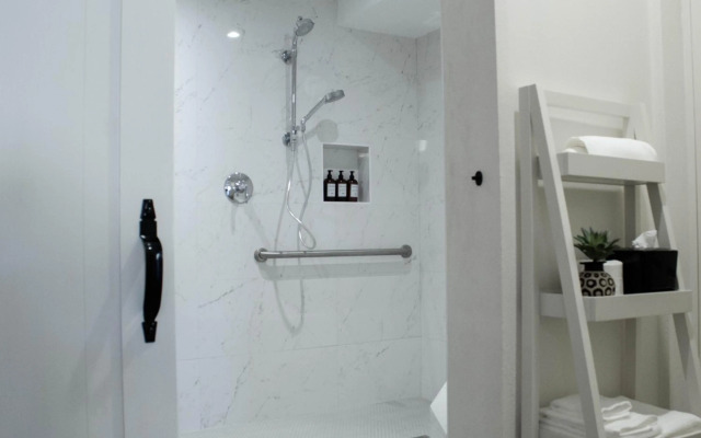 Cavendish Heights Suites