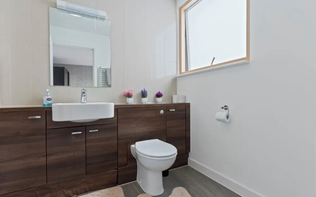 Retreat Private Rooftop 3 Bedroom Apartment