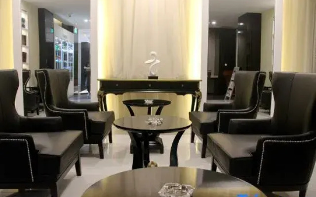 Urumqi weiyi Jinyuan Hotel (Bayushan Branch)