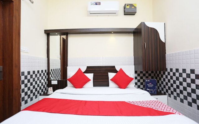 OYO 30451 Hotel Yaduvanshi