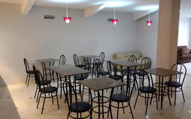 Lotus Hotel & Hostel