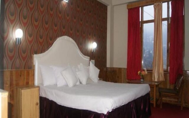 Hotel Omray's