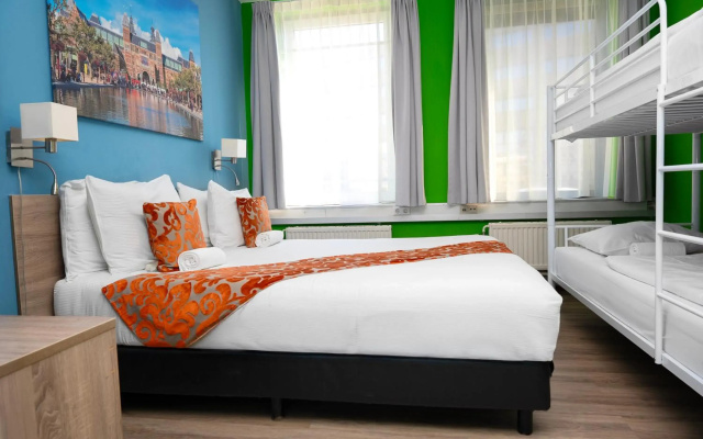 Amsterdam Teleport Hotel