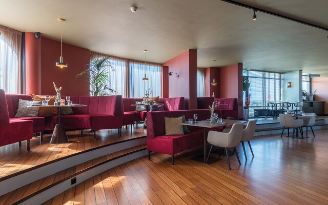 Leonardo Hotel IJmuiden Seaport Beach